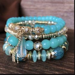 *SALE* Multi Layer Aqua Bead Stretch Bracelet *See My Other 800 Items*