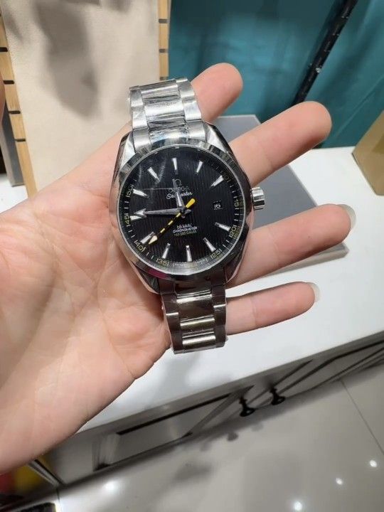 Automatic mechanical watch for men 40mm, brand new with box
