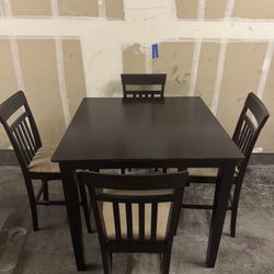 Dining Table Set