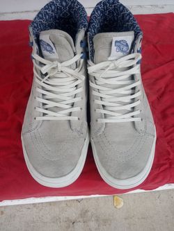 Vans great condition size 7 mens 8.1/2 women