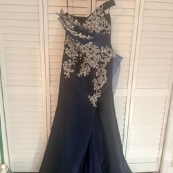 Formal Designer Dress/Gown Size 14
