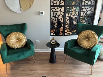 Sofa and chairs set