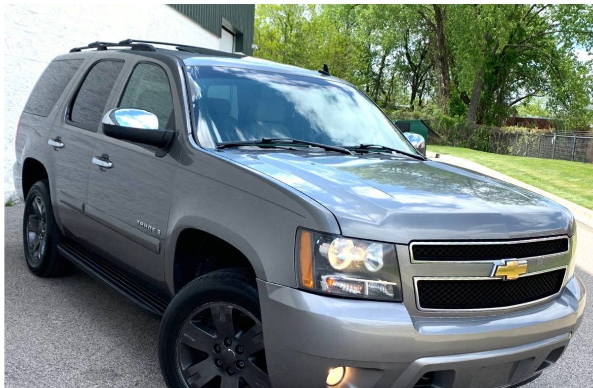 Excellent. Chevrolet Tahoe 2007 LTZ SUV Great Wheels