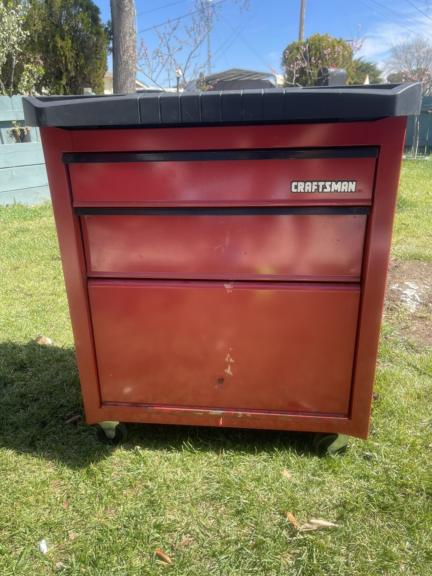 Craftsman project center 3 drawer rolling tool chest