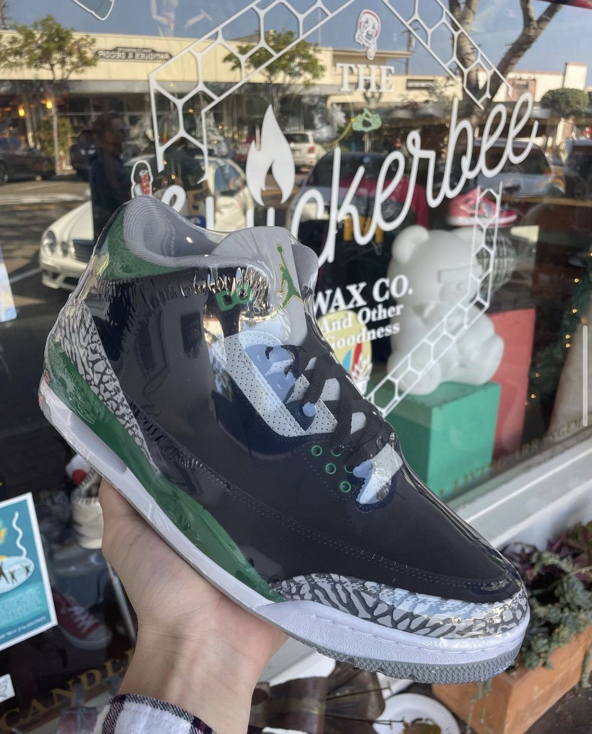 Jordan 3’s “Pine Green”