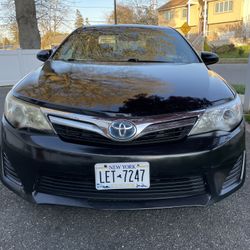 2014 Toyota Camry Hybrid