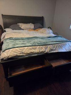 King bedroom set