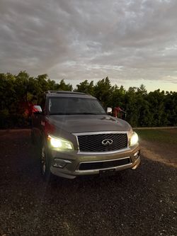 2015 Infiniti QX80 Full-Size SUV