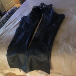 Small motorcycle leather pants