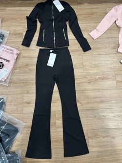 BRAND NEW! Lululemon Full set 80$ ONLY SALE