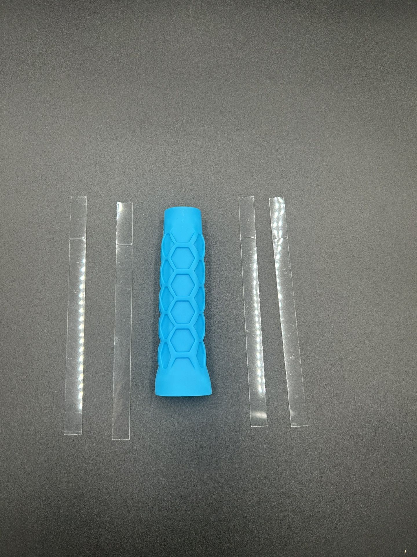 Ergonomic Hex Grip for Pickleball paddle