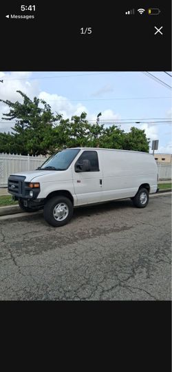 2011 Ford E-250