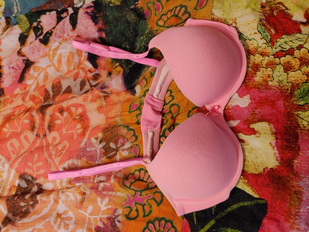 Victoria's Secret 36C bra