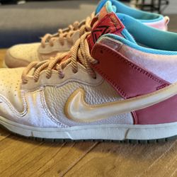 Nike Strawberry Milk Dunk 11