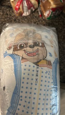 Unopened bag of 31 4t - 5t paw patrol diapers