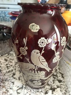 Royal Ruby bird vase
