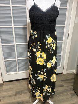 Black Floral Lace Bodice Maxi Dress