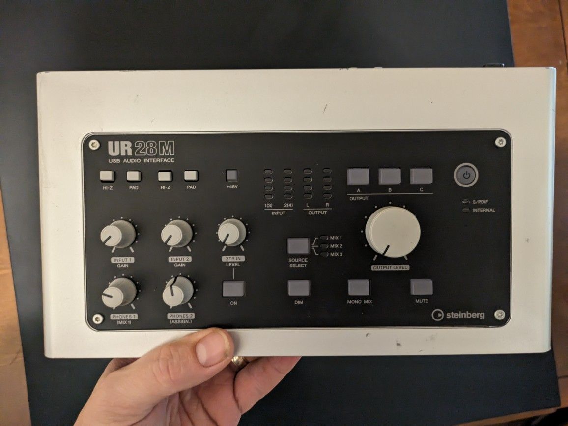 Steinberg UR28M AUDIO INTERFACE