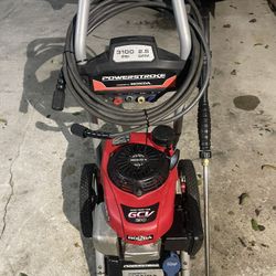 HONDA PRESSURE WASHER PRESSURE CLEANER  3100 PSI /2.5 Gpm  Works Great 