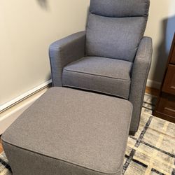 DaVinci Glider And ottoman 