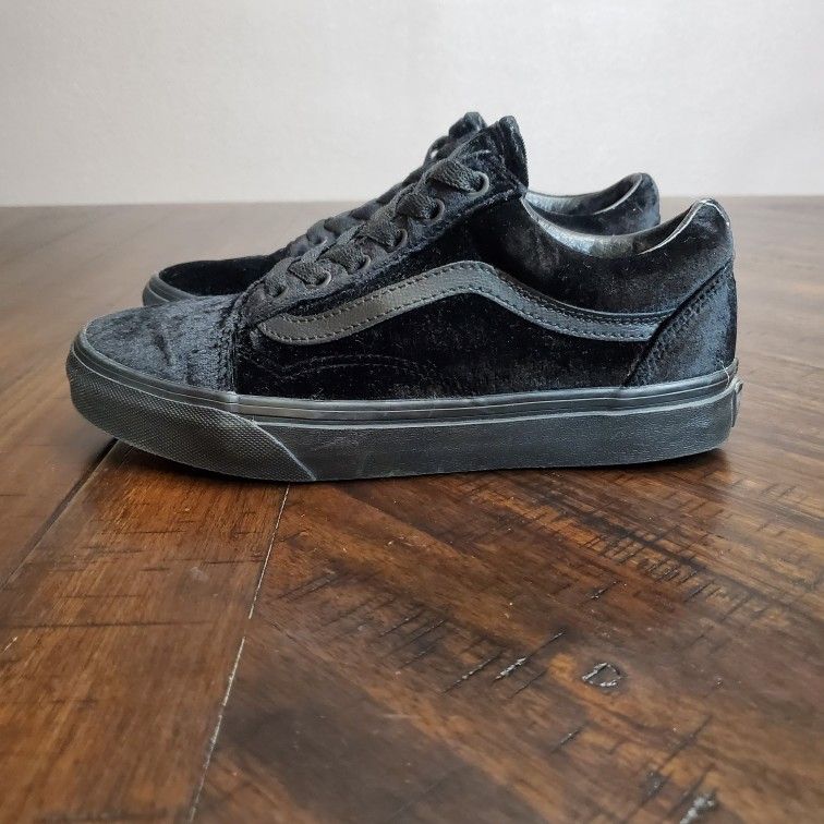 Vans Old Skool Velvet Black Women Size 6.5, Men Size 5