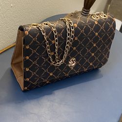 SHOES & PURSES