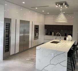 Custom Kitchen Cabinets