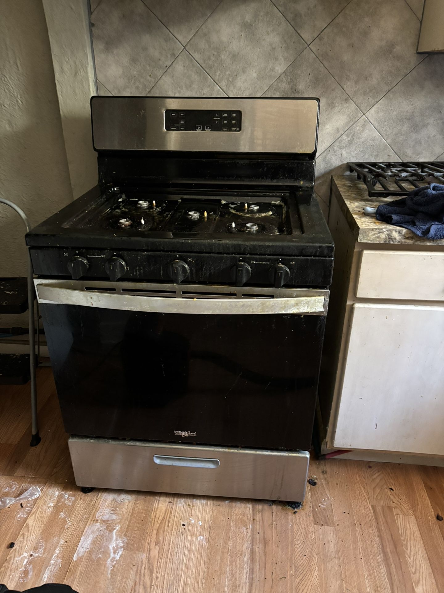 Black fridge and stove