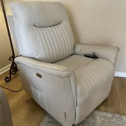 Electric Massaging Recliner 