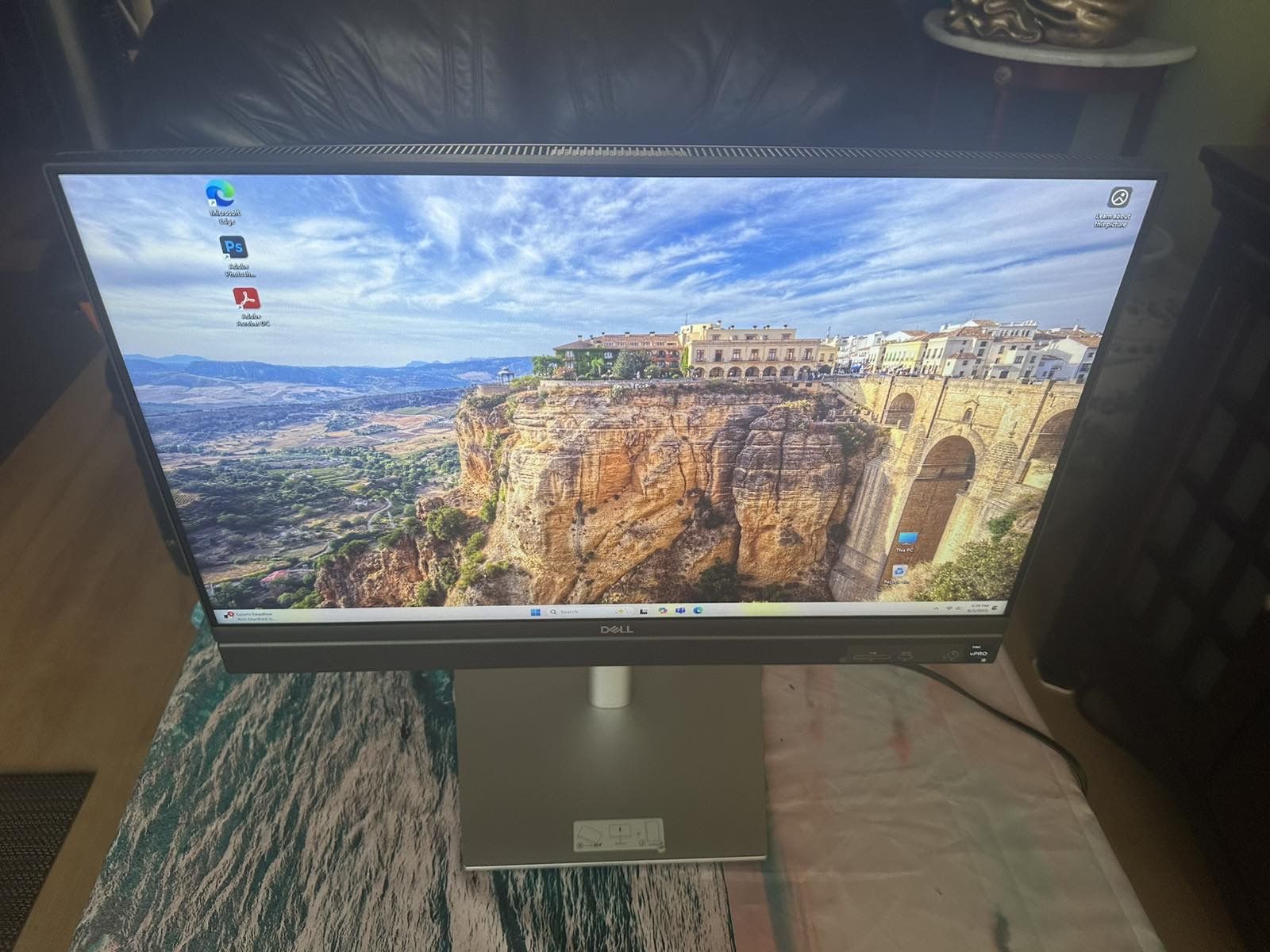 Like New Dell AiO Computer - Very Strong & Fast