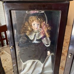 3 Baby Doll Very Nice Look And Very Nice Frame Regular Price 100$ Each Know 30$ Each 