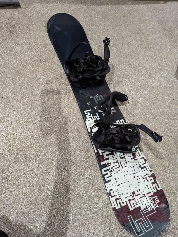 Snowboard And Storage/Carry Bag