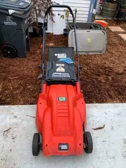 Electrical lawn mower with charger