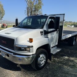 2004 GMC Flatbed