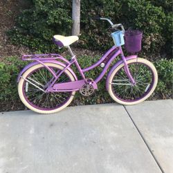 24” Huffy Nel Lusso Ladies/Girls Lavander Beach Cruiser 