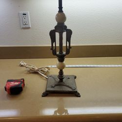 Antique Heavy Cat Iron Lamp