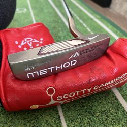 Nike Method Core Putter 35”with Super Stroke Grip And Scotty Cameron Head Cover (RH)