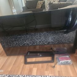 55" 3D LG TV with 4-3D Glasses