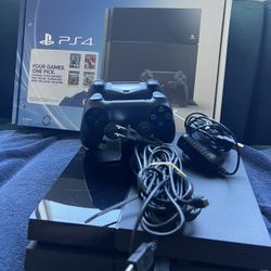 PS4 - Includes 2 Controllers+Charger