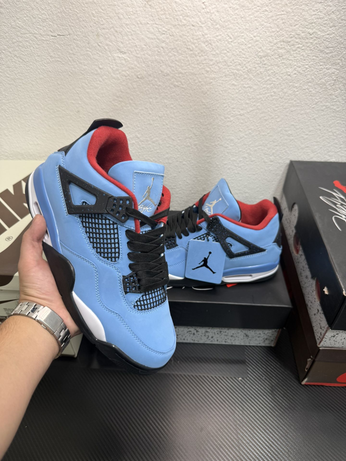 Aj4 Nike Air jordan 4 retro Travis Scott Cactus jack size 7,7.5,8,8.5,9,9.5,10,10.5,11,12