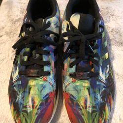 Men’s 8 Adidas Torsion