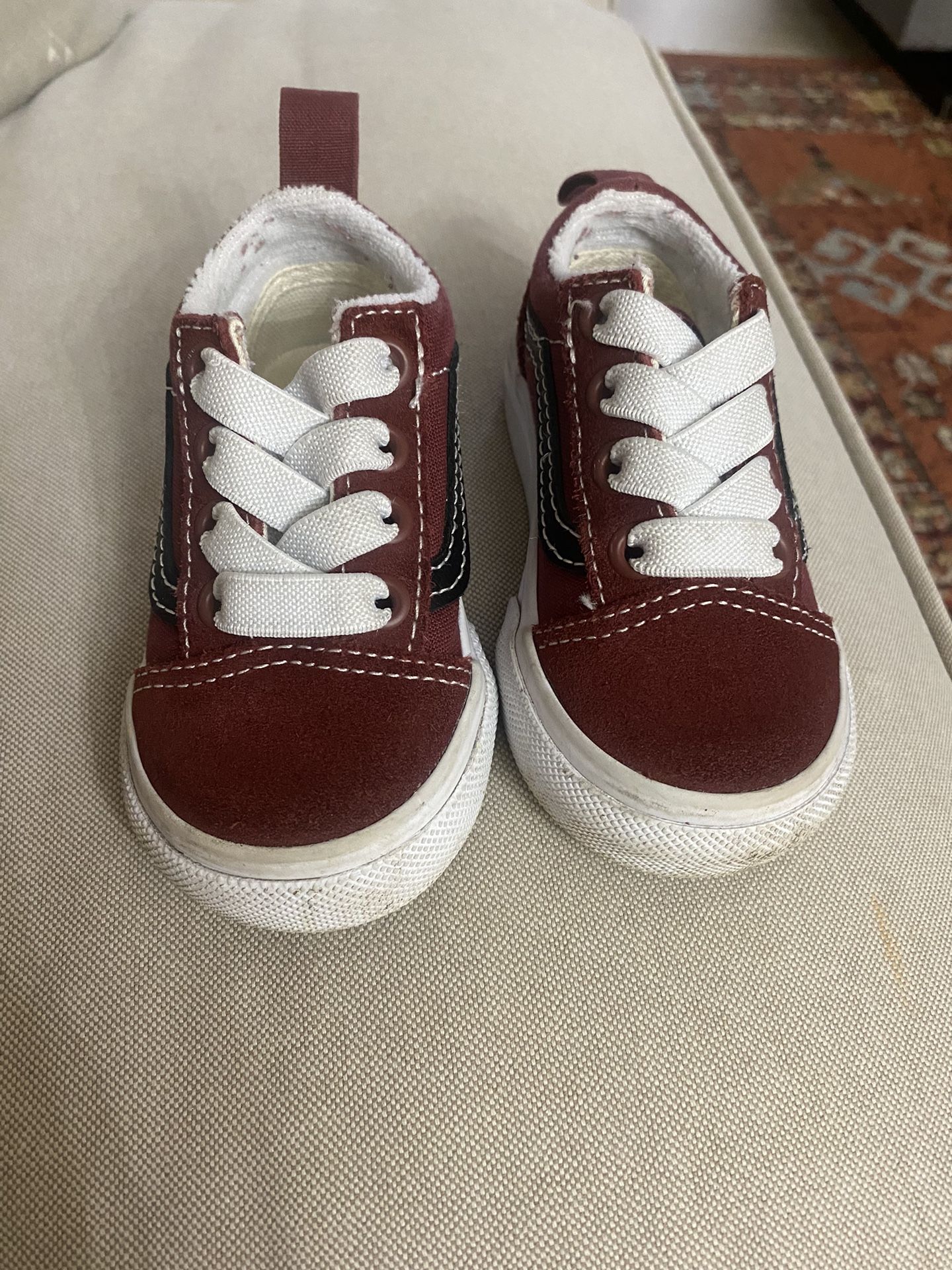 Toddler Van Sneakers Size 5