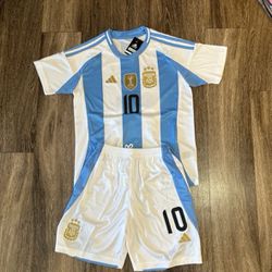 messi Argentina  KIDS soccer Jersey Size 26 (10-11 years)