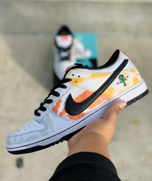 nike sb dunk low raygun white