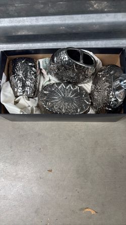 Complete bathroom set