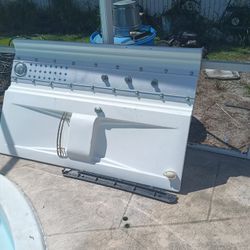 Steam  Bath Hot Tub Never Used Is Definetly A Project Paid Over $2000.00 For It Will Take $100.00