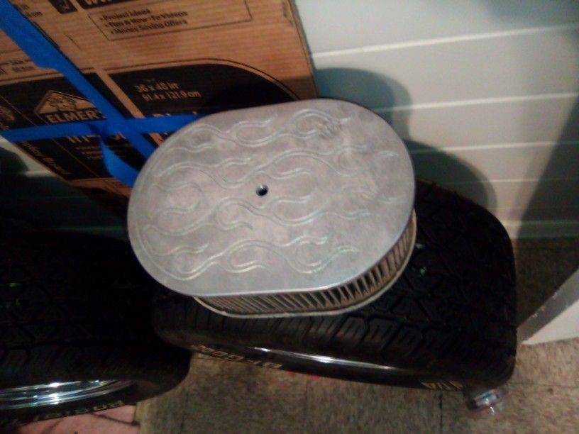 Oval 4 Barrel Air Cleaner With Flames