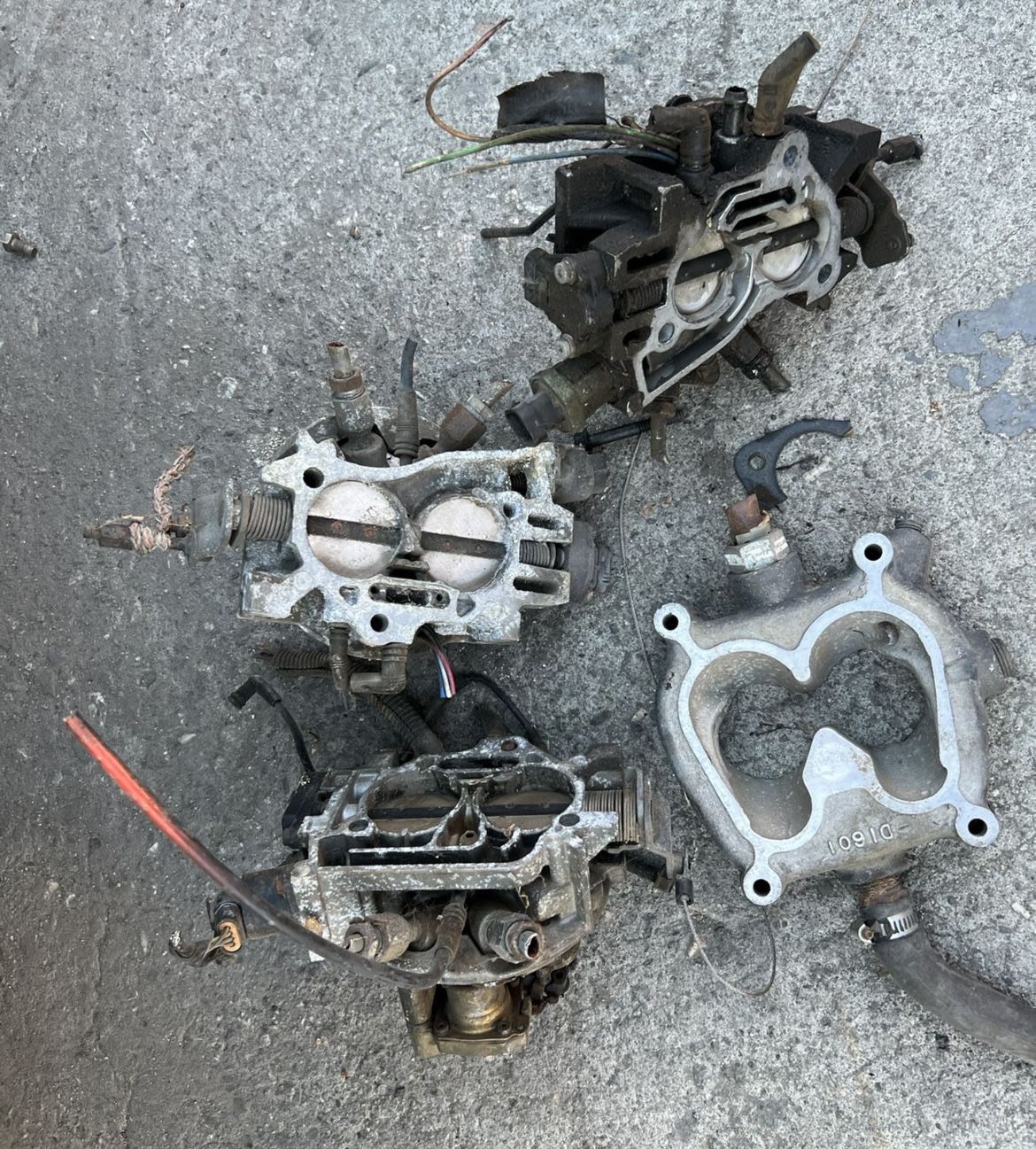 Chevy TBI Throttle Body Fuel Injection Carb 454 350 for Sale in Montebello, CA OfferUp