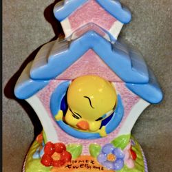 Tweedy Bird 2002 Looney Tunes Gibson  10" Birdhouse Home Tweet Home Cookie Jar