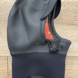 Xcel Celliant Infared Surf Hood 3MM (men’s size L)
